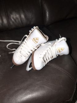 Girls size 10 Ice skates