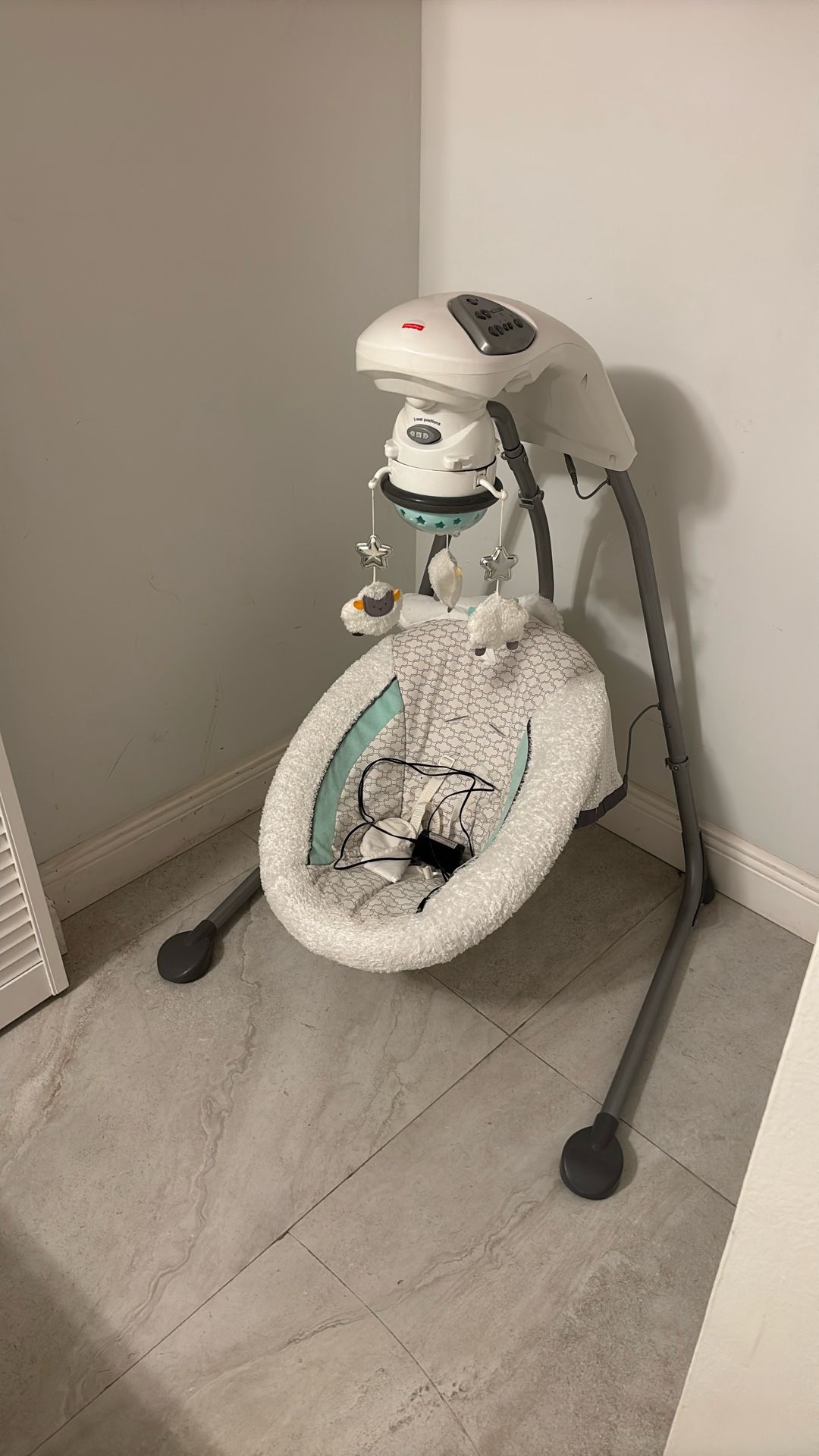 Fisher Price Infant Swing, 3 Positions. Like New