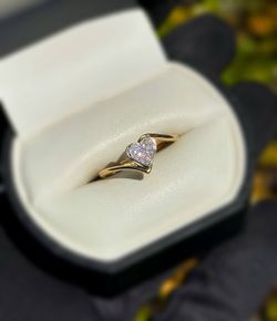 Jewelry 10k solid yellow gold diamonds 0.06CTW Heart ring sz 7.50