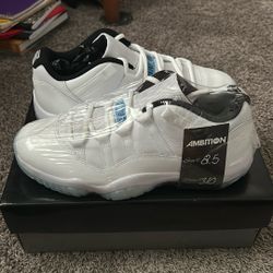 Air Jordan 11 Low