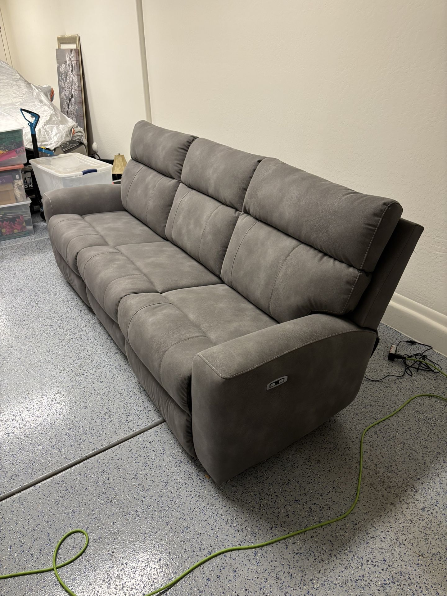 Next-Gen DuraPella Performance Fabric 3-Piece Dual Power Reclining Modular Sofa