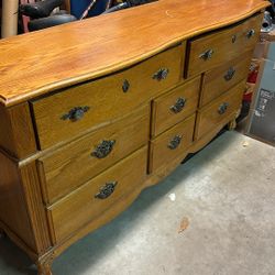 Free Dresser