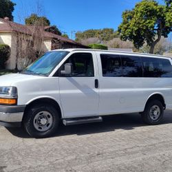 2017 Chevrolet Express 2500