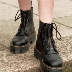 NEW Dr. Martens SINCLAIR MAX PISA BLACK LEATHER PLATFORM BOOTS, Women’s Size 7