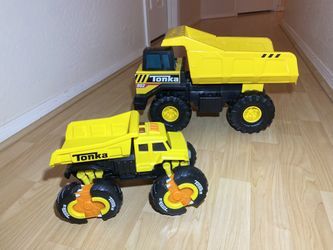 Tonka Toy Kids Dump Trucks Bundle: Tonka Steel Classics Mighty Dump Truck & Tonka - The CLAW - Dump Truck 