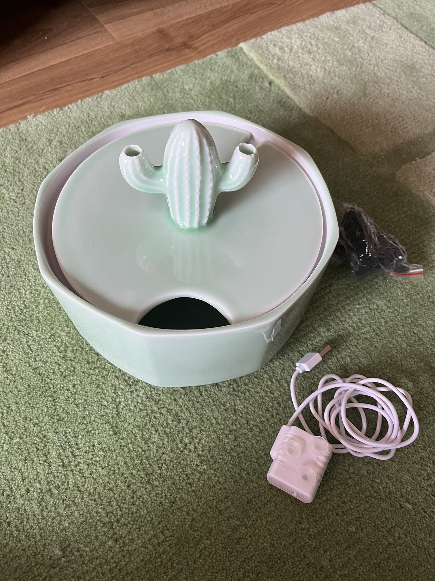 Ceramic Cactus Cat Water Fountain