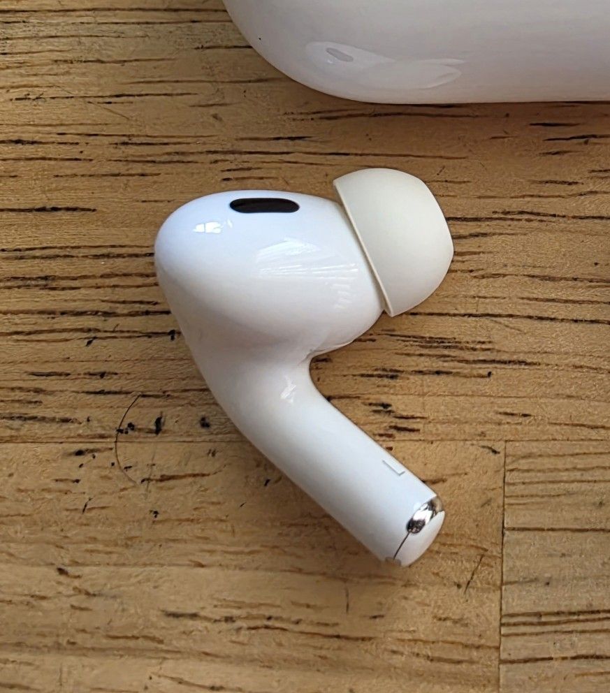 Apple AirPods Pro 2nd Gen _ Replacement LEFT + ear tips