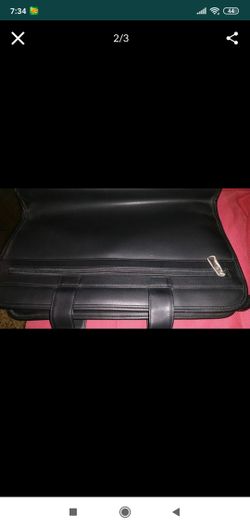 $20 American Tourister office/ laptop black leather bag