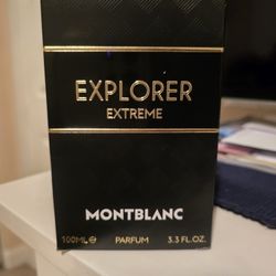 Montblanc Explorer Extreme 