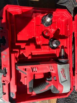 Milwaukee pex tool 1”- 1 1/2”