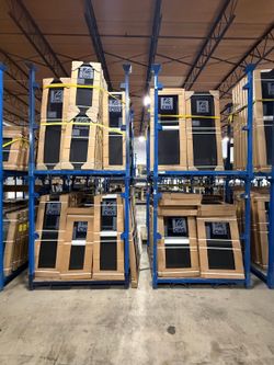 Impact Windows and Doors | Ventanas y Puertas de Impacto contra Huracanes