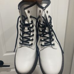 Doc Martens Boots