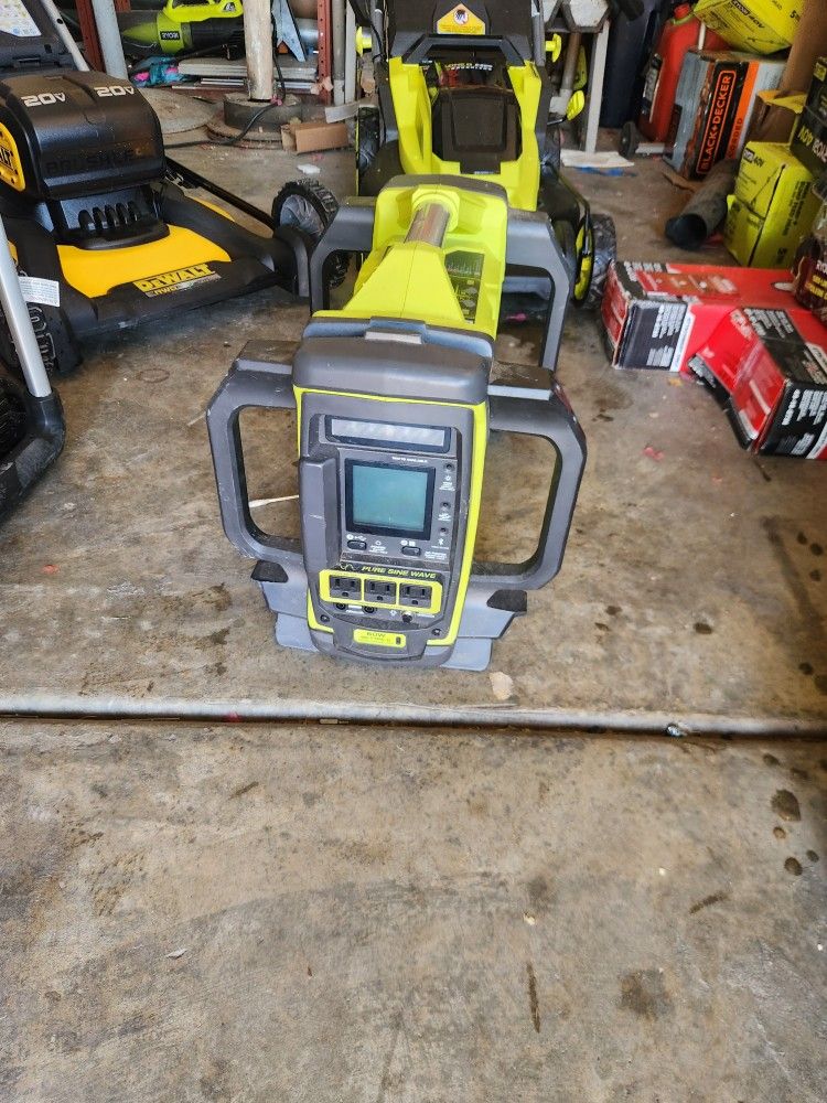 Ryobi 18v Power Station 1800w ( Inverter)