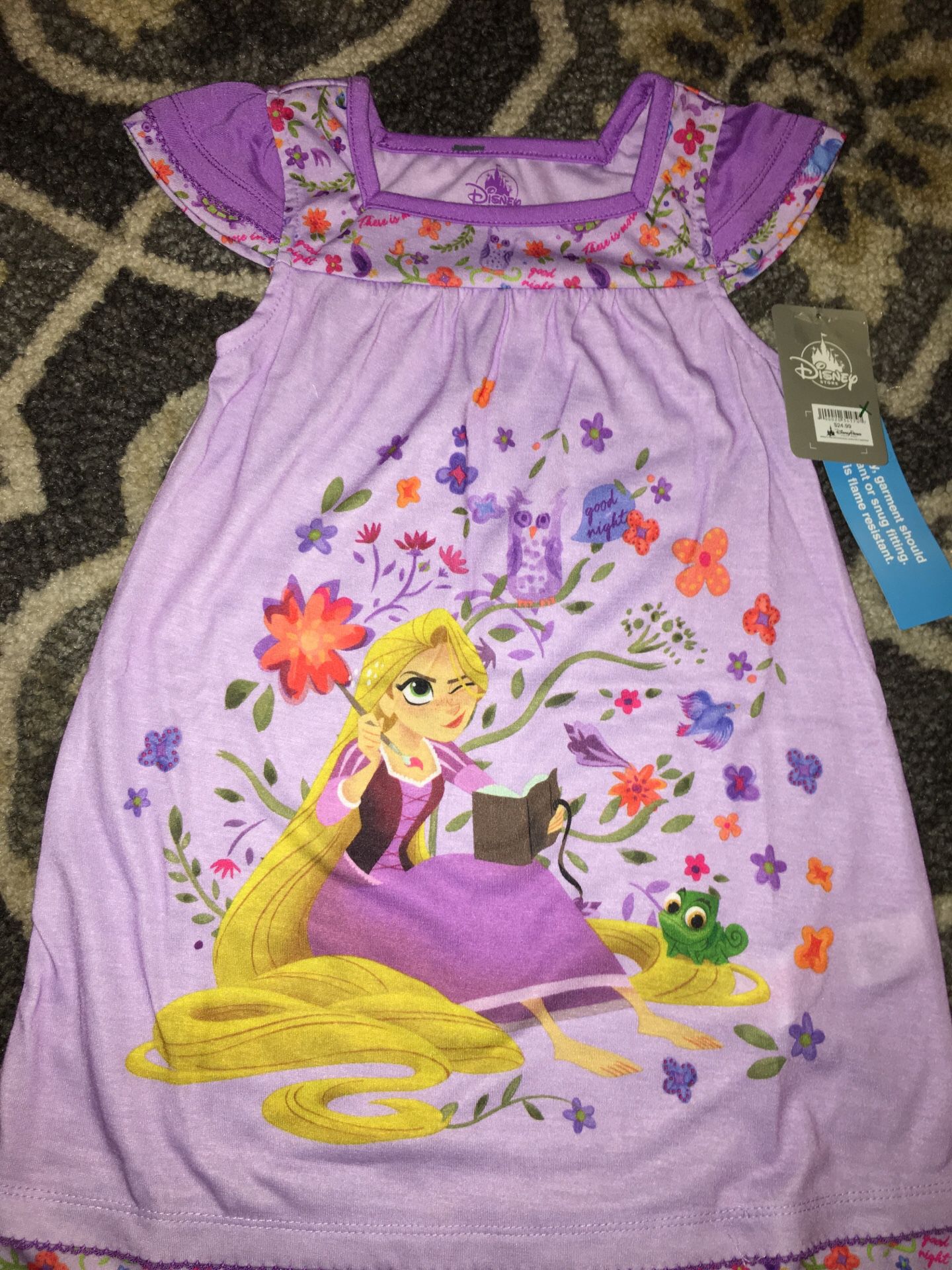 Tangled- Rapunzel girls nightdress size 4