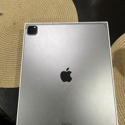 iPad Pro 12.9 Inch 6th Generation 