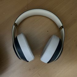 Beats Studio 3
