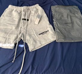 Essential Shorts Grey Size Small
