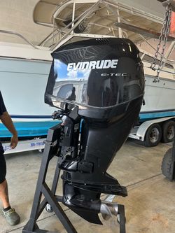 Evinrude E-tec 250 Hp 2005