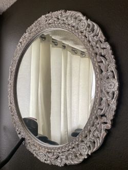 Round Wall Mirror