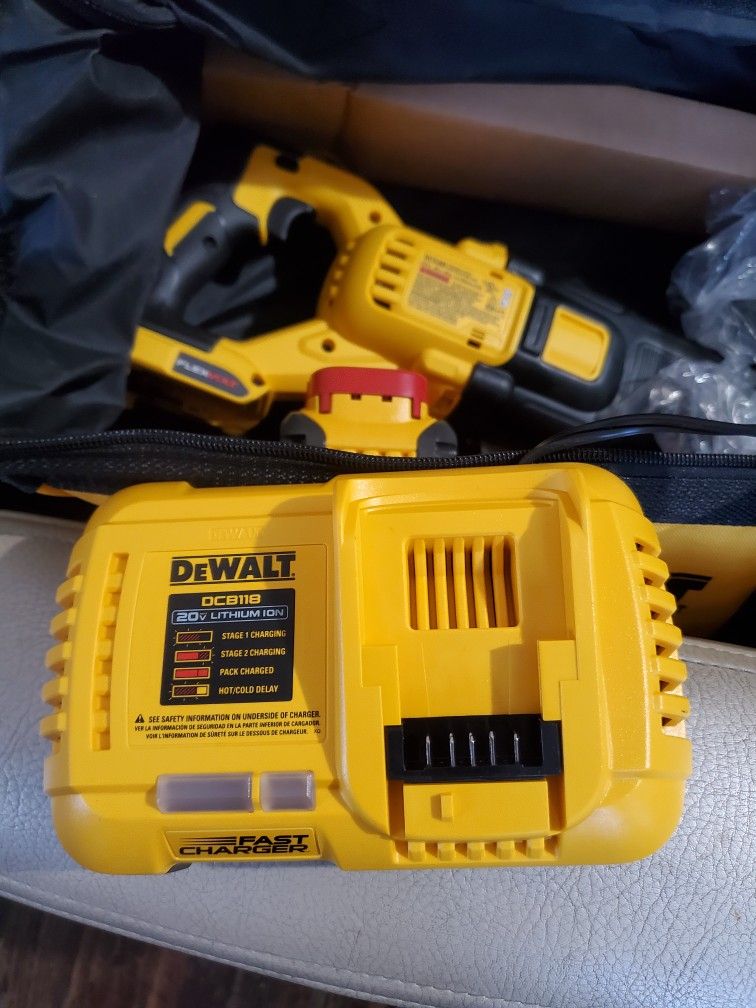 Dewalt Fast Charger