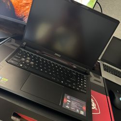 MSI Raider GE68HX 14v - Gaming Laptop 
