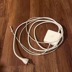 MacBook 85w Mag Charger