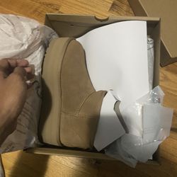 Ugg Mini Platform