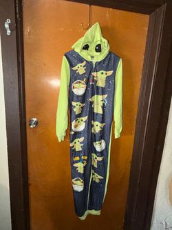 Grogu onesie size 14/16