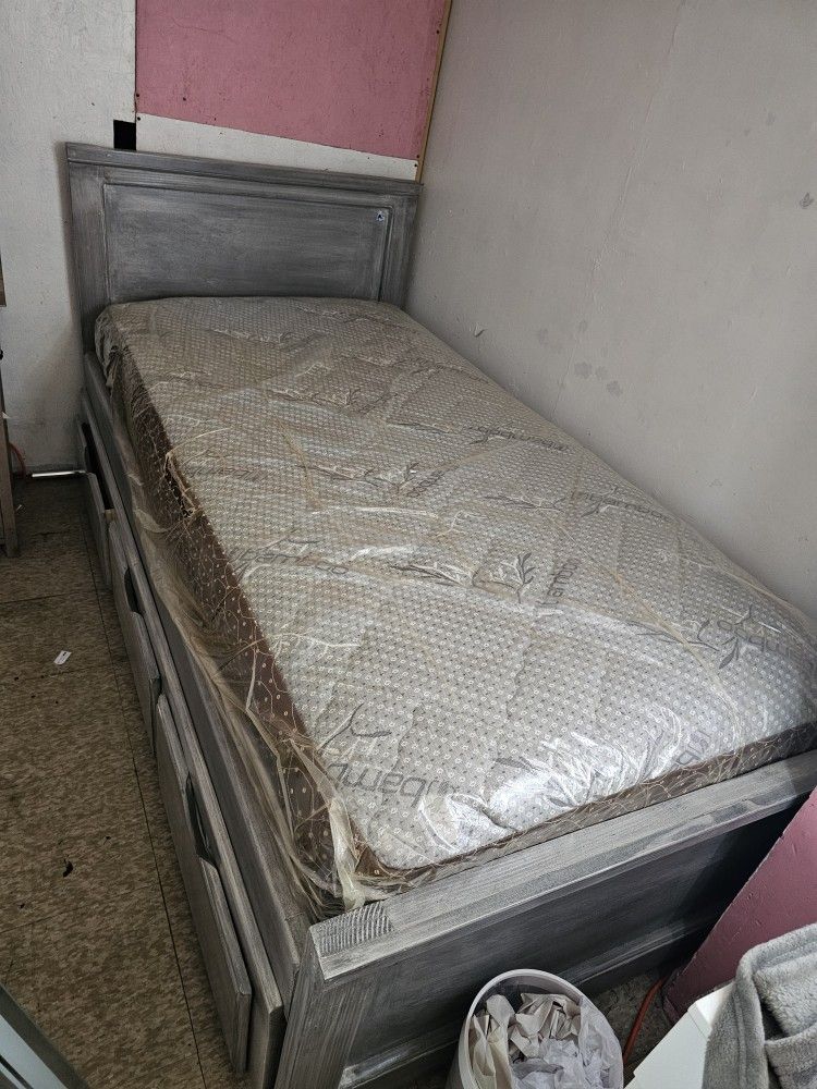 Twin Size Bed Frame With 3 Drawers