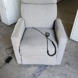  Power Lift Assist Recliner Chair FREE DELIVERY 