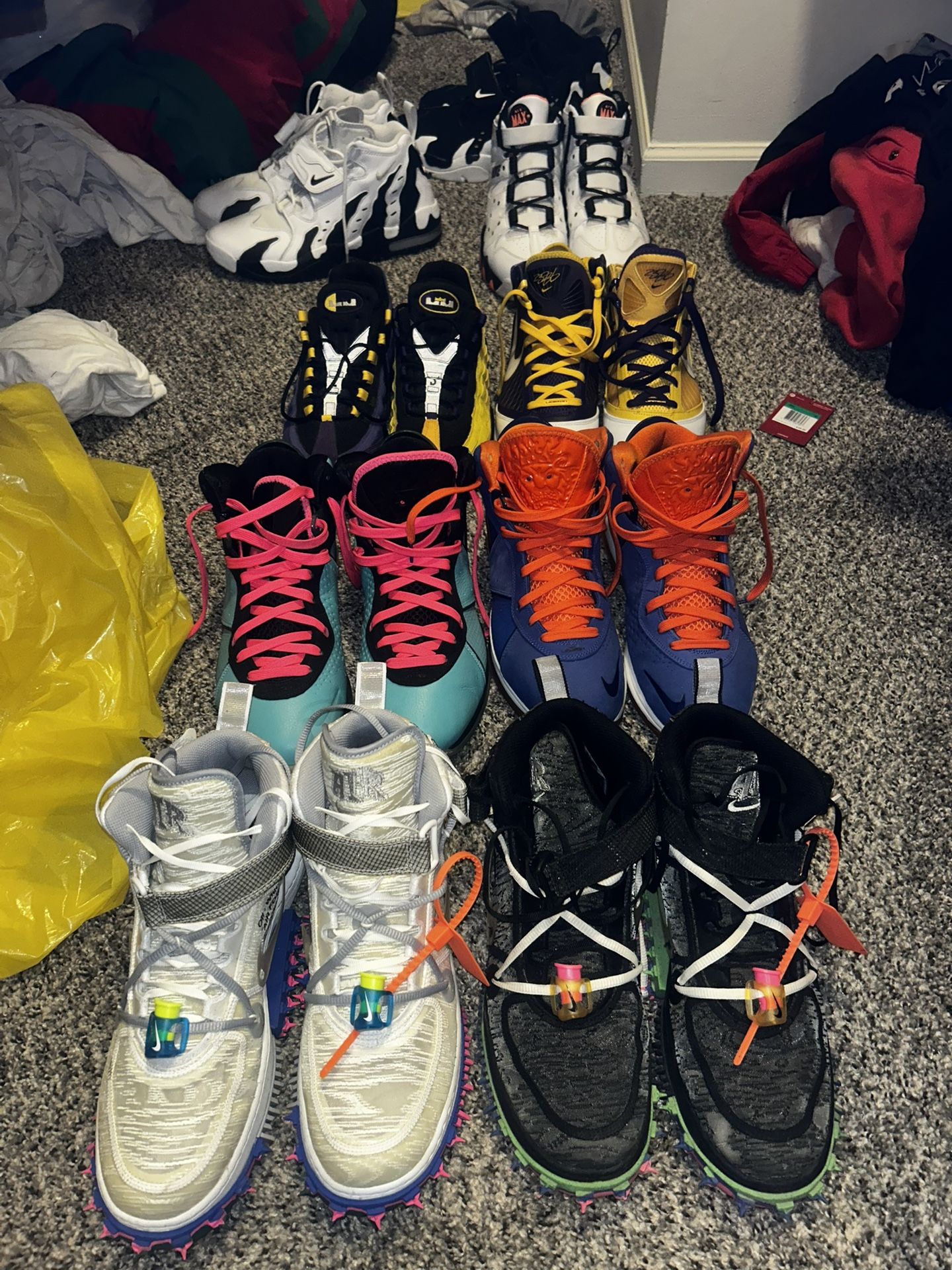 NIKES LEBRON DEION BARKLEY OFF WHITE SUPREME $800