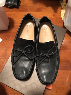 Men’s Ugg slip on shoes