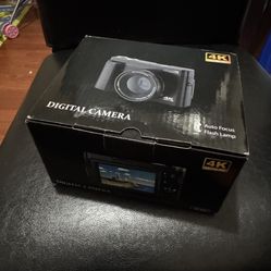 Digital Camera 