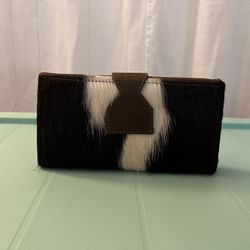 Leather Cowhide Wallet - New.