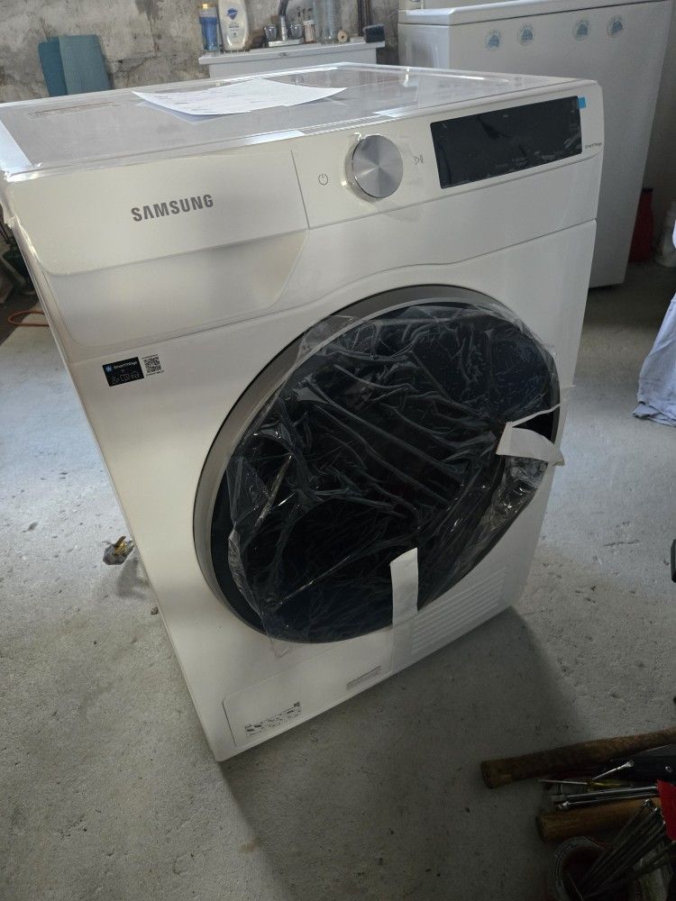 Samsung Electric Dryer New