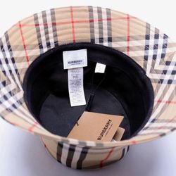 Burberry Vintage Check Bucket Hat✅️