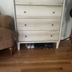 Sauder Willow 4 Drawer Chest Of Drawers