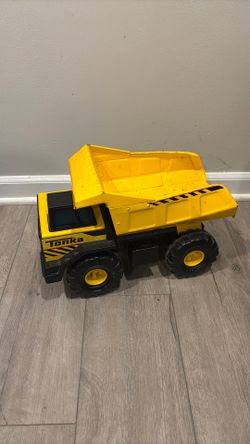 Authentic tonka truck