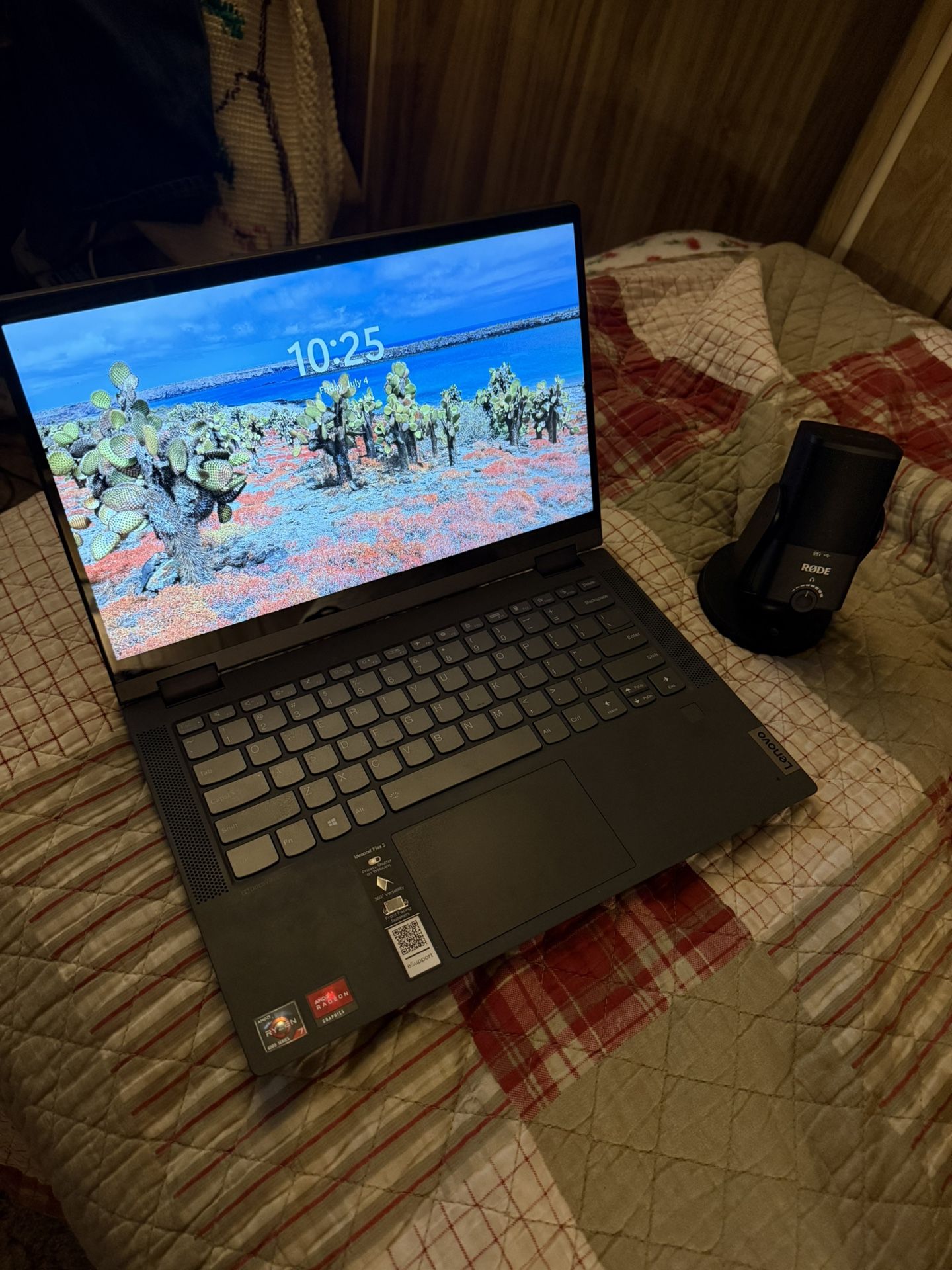 Lenovo Flex 5 14" 2-in-1 Touchscreen Laptop - AMD Ryzen 7 4700U - 1080p 81X20001US Notebook 16GB RAM