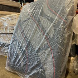 Queen mattress Sealy posturepedic elite hybrid Albany II medium 