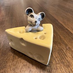 Mouse and cheese, salt and pepper, ceramic art studios