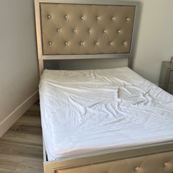 Silver Stoned Bedroom Set