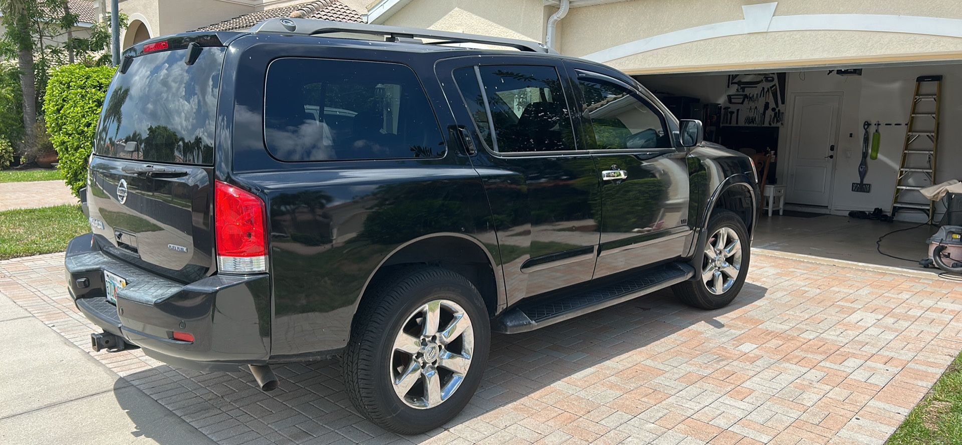 2012 Nissan Armada