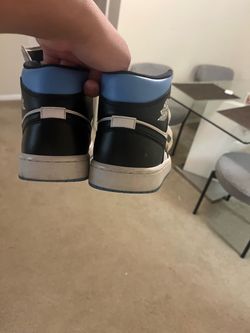 Shoes size 11