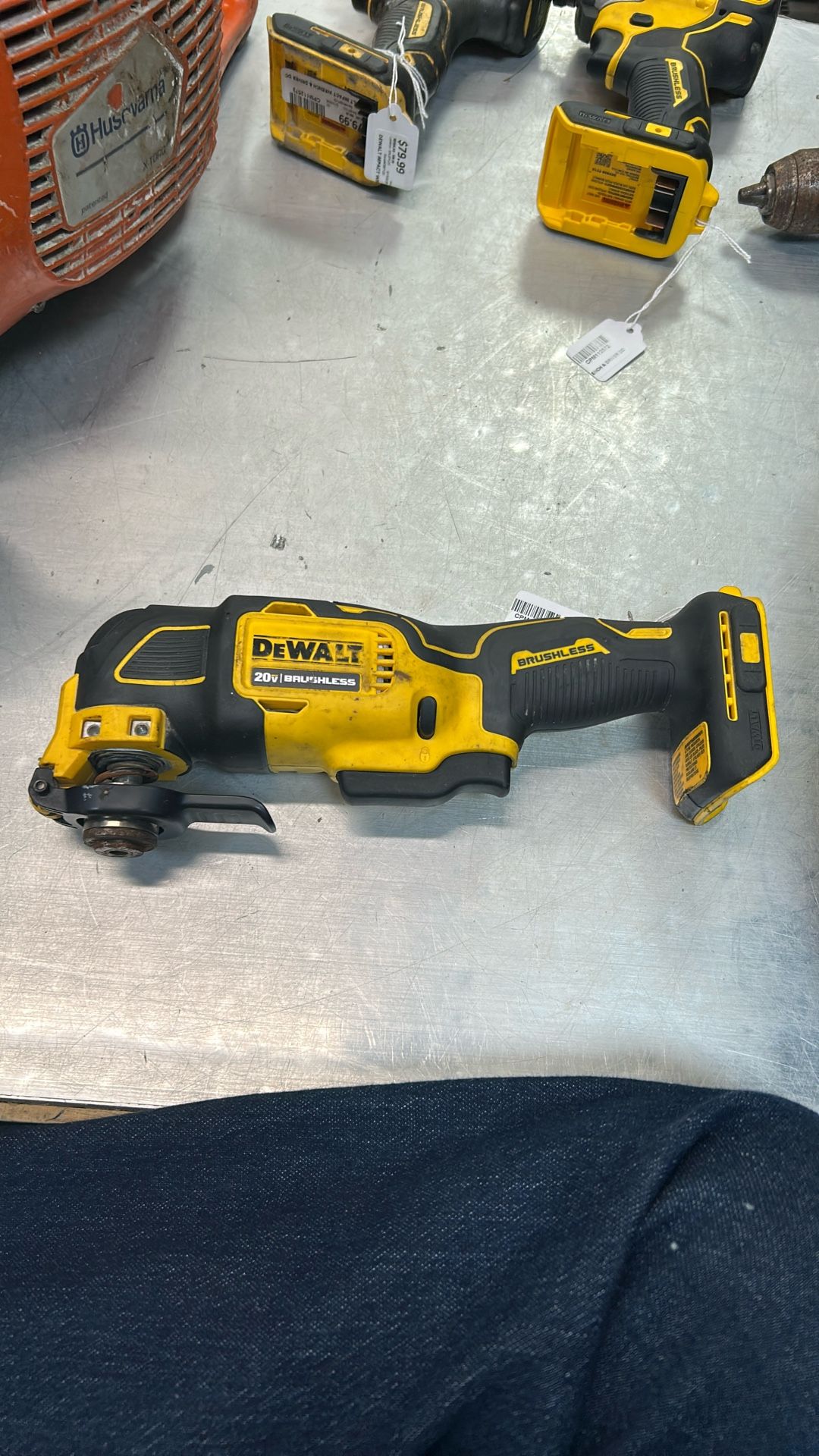 Dewalt DCS345 Multi-tool