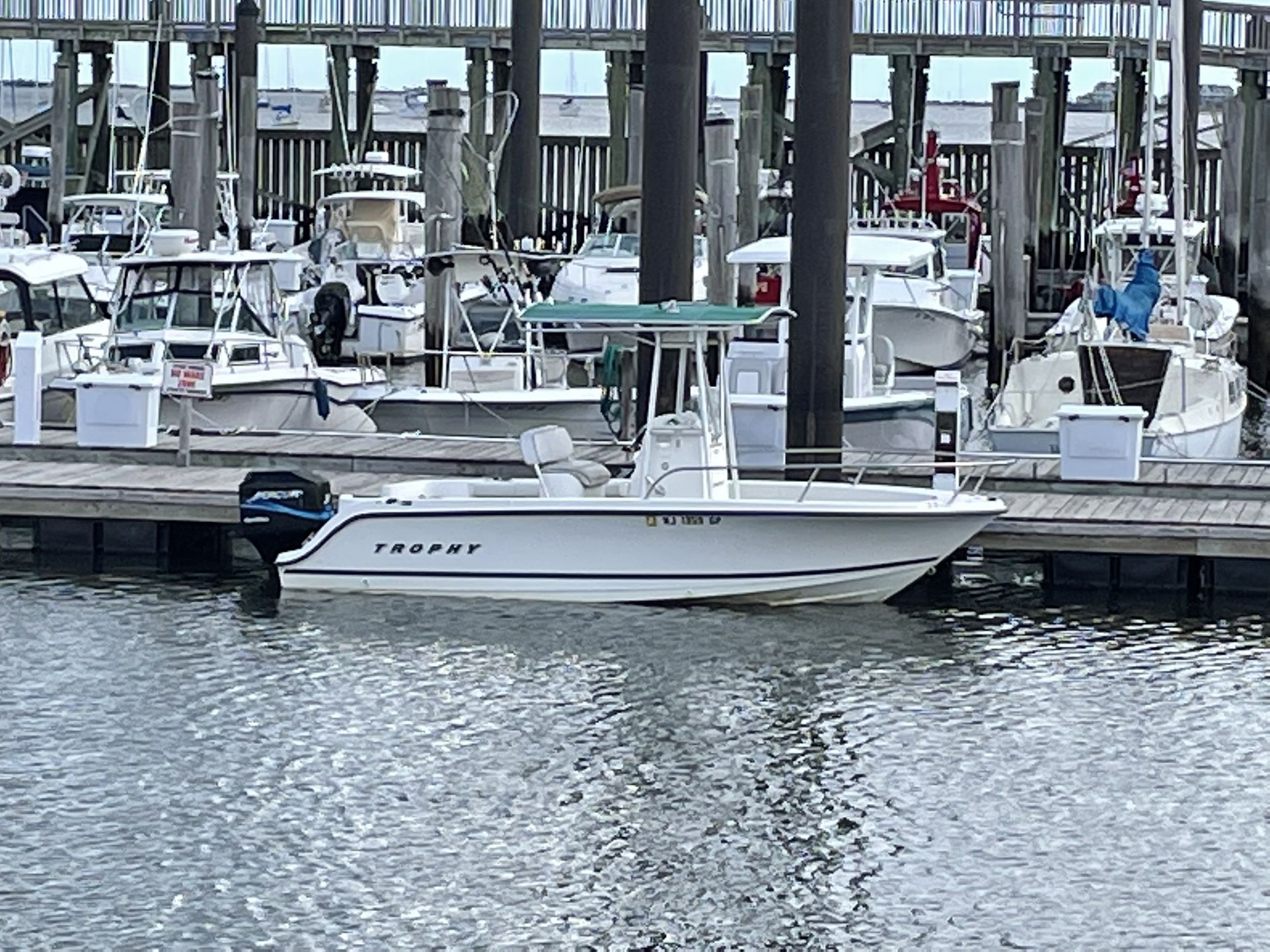 2001 Bayliner Trophy 1903