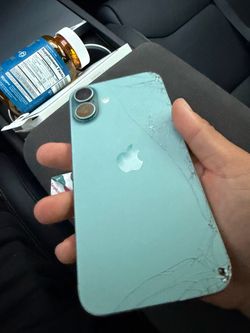 Broken iPhone 16 plus