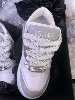 Brand New sneakers authentic!