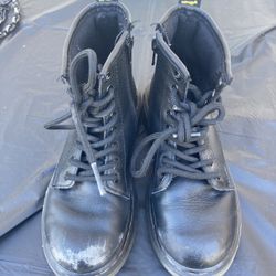 Dr. Martens Airwair Leather Boots Girls Size 1