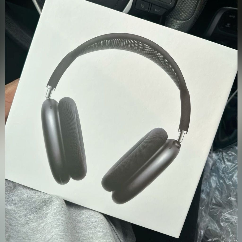 AirPods Pro Max